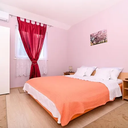 4holiday Apartamento *